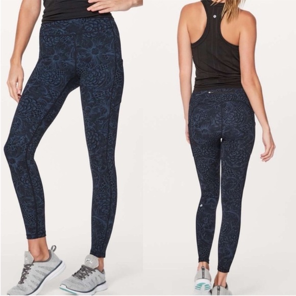Lululemon Speed Up Tight Full-On Luxtreme 28"
Nouveau Mach Blue Black Pockets - Picture 1 of 15